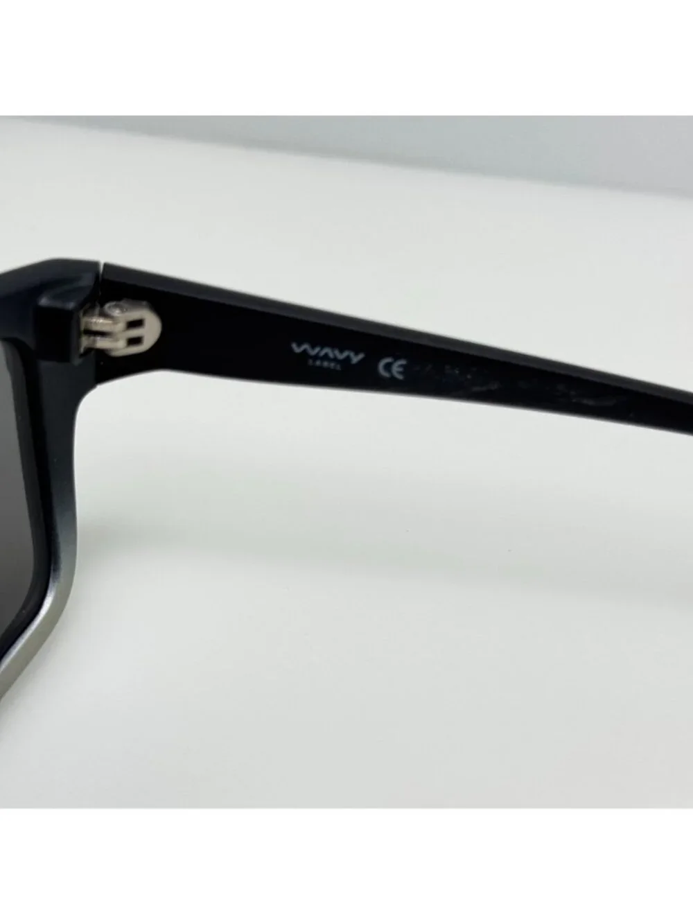 Wavy Label Sunglasses Papi BLK-SSM Polarized Black